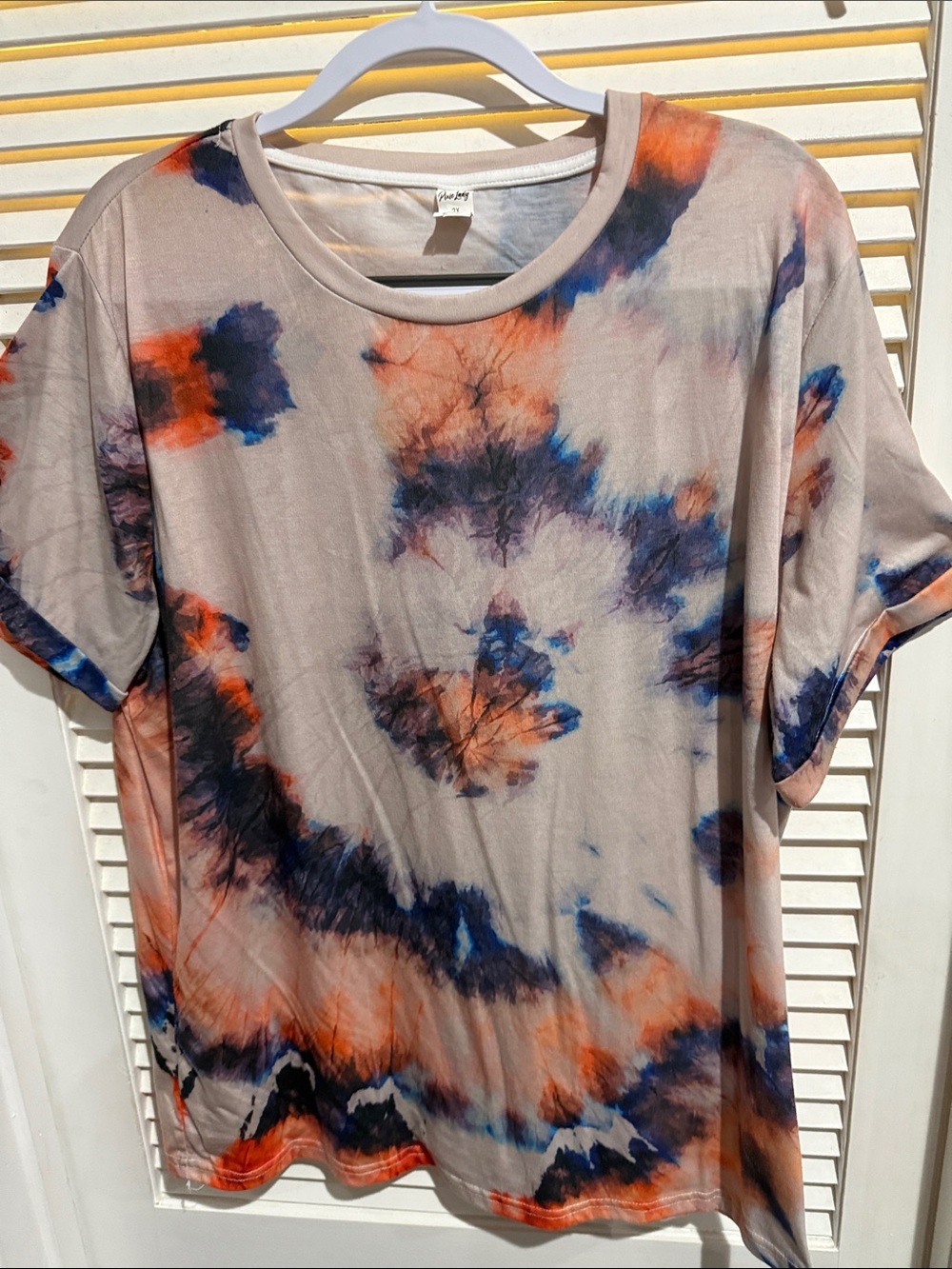 Unbranded Peach Tie-Dye Short Sleeve Tee with Navy and Orange Accents